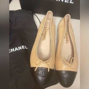 AUTHENTIC CHANEL BALLERINES: Ballerina Flat; Size 39; Beige; Hardly Worn